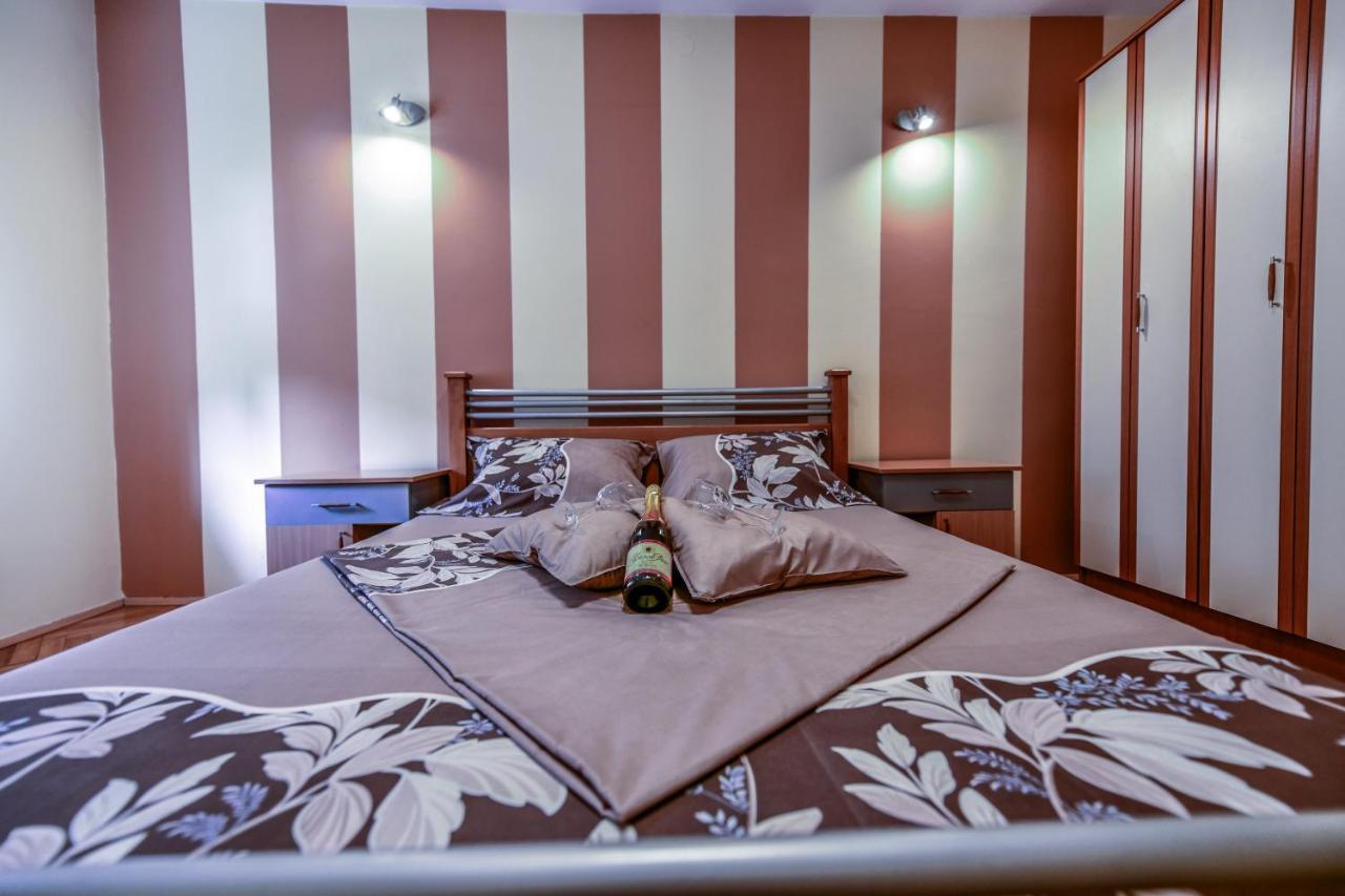 Lux Apartman Cvetkovic Kraljevo Exteriér fotografie